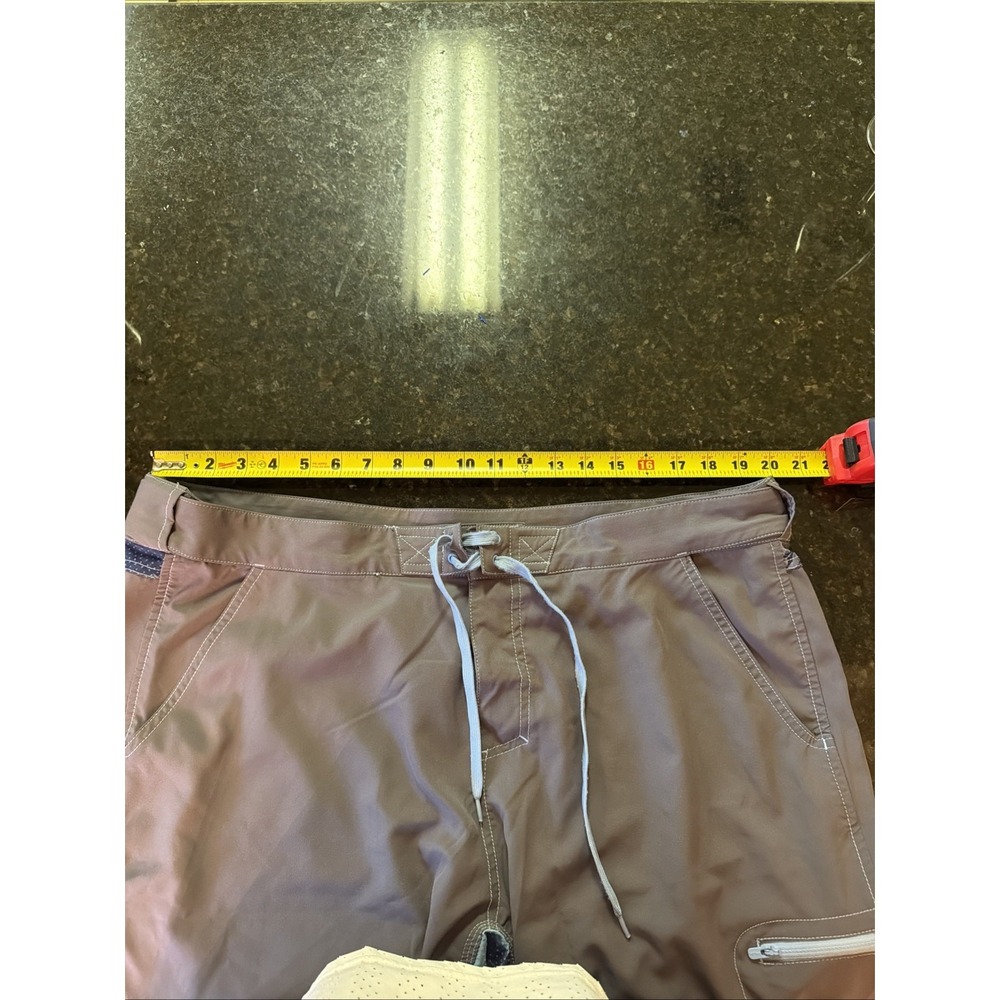 Huk Fishing Men's Gray Shorts Athletic Performance 2XL Swim Stretchy Waist - Picture 10 of 11